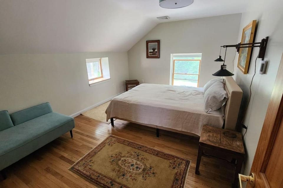 Shelburne Falls on Main Bed and Breakfast in Shelburne Falls