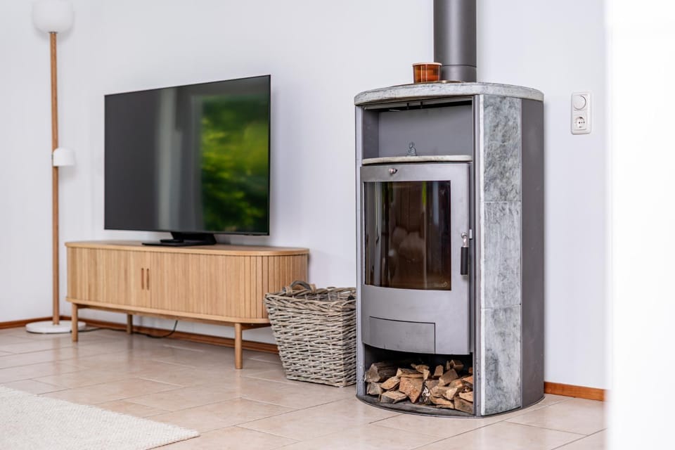 TV and multimedia, fireplace