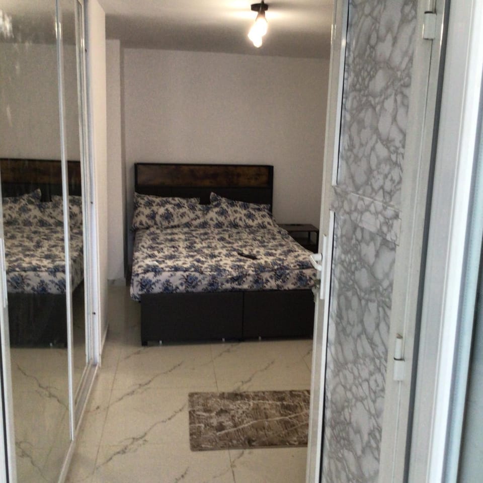Bedroom, wardrobe