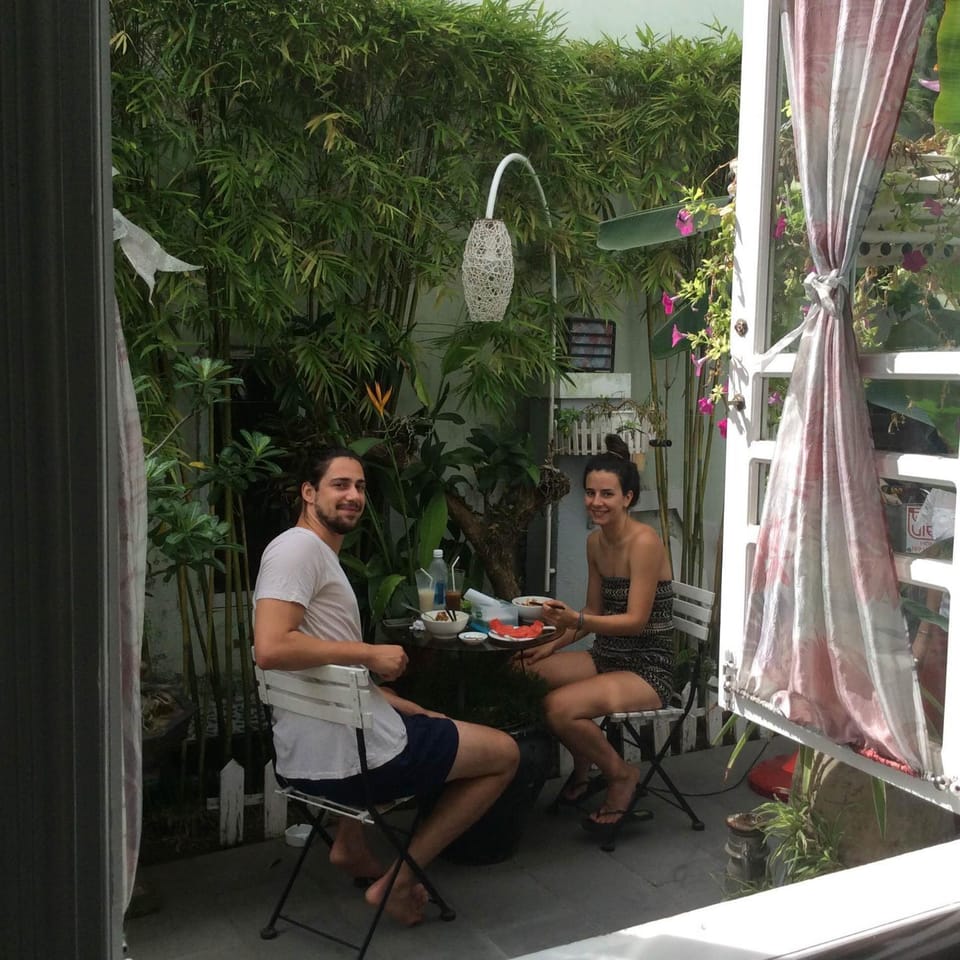 People, Breakfast