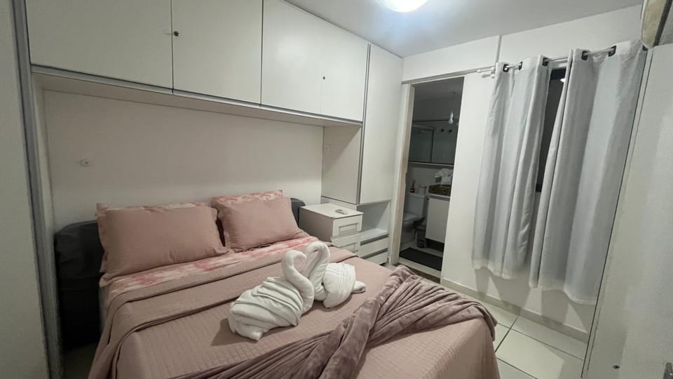 Bed, Bathroom, Photo of the whole room, Bedroom, wardrobe