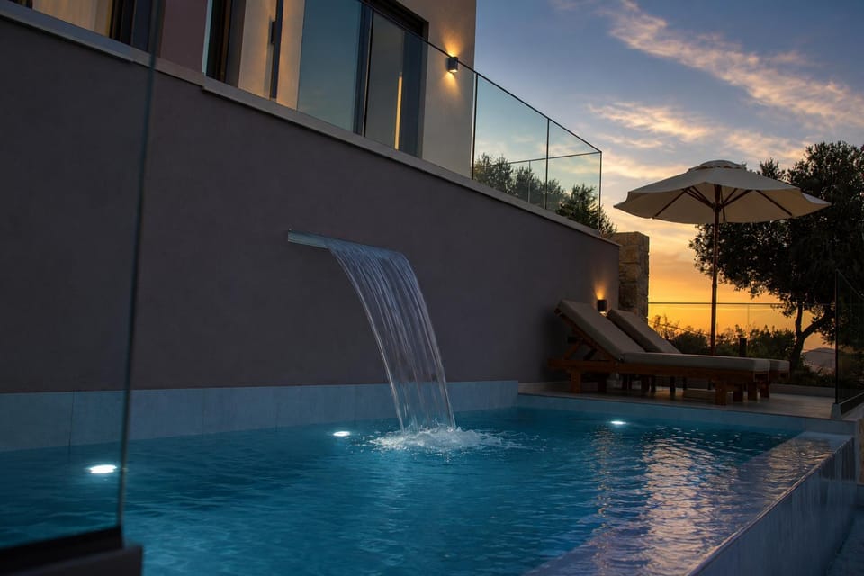 Casa Ma - Contemporary Living Villa in Cephalonia