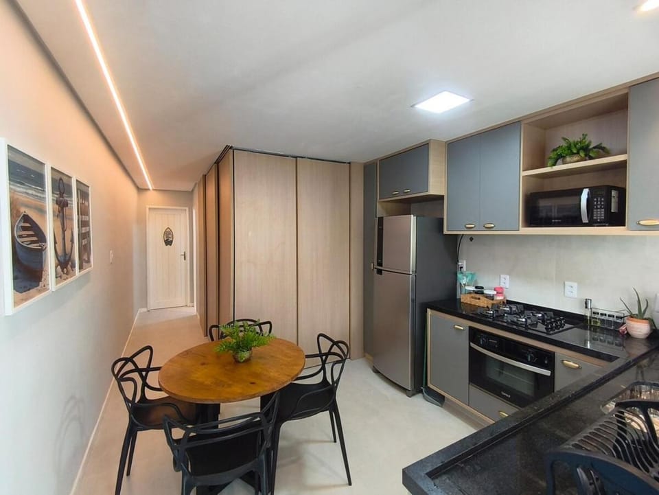 Guarajuba Summer Flat 23 - Guarajuba Temporada, venha viver mais de uma experiência de hospedagem conosco! 180m da praia, faça tudo a pé! Apartment in State of Bahia