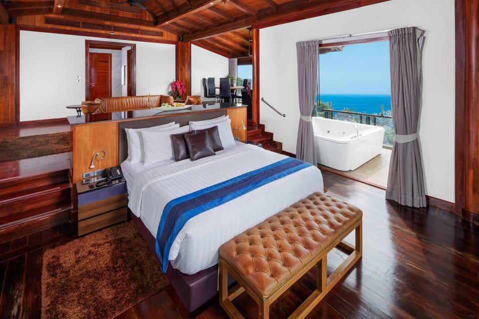 Photo of the whole room, Bedroom, Sea view
