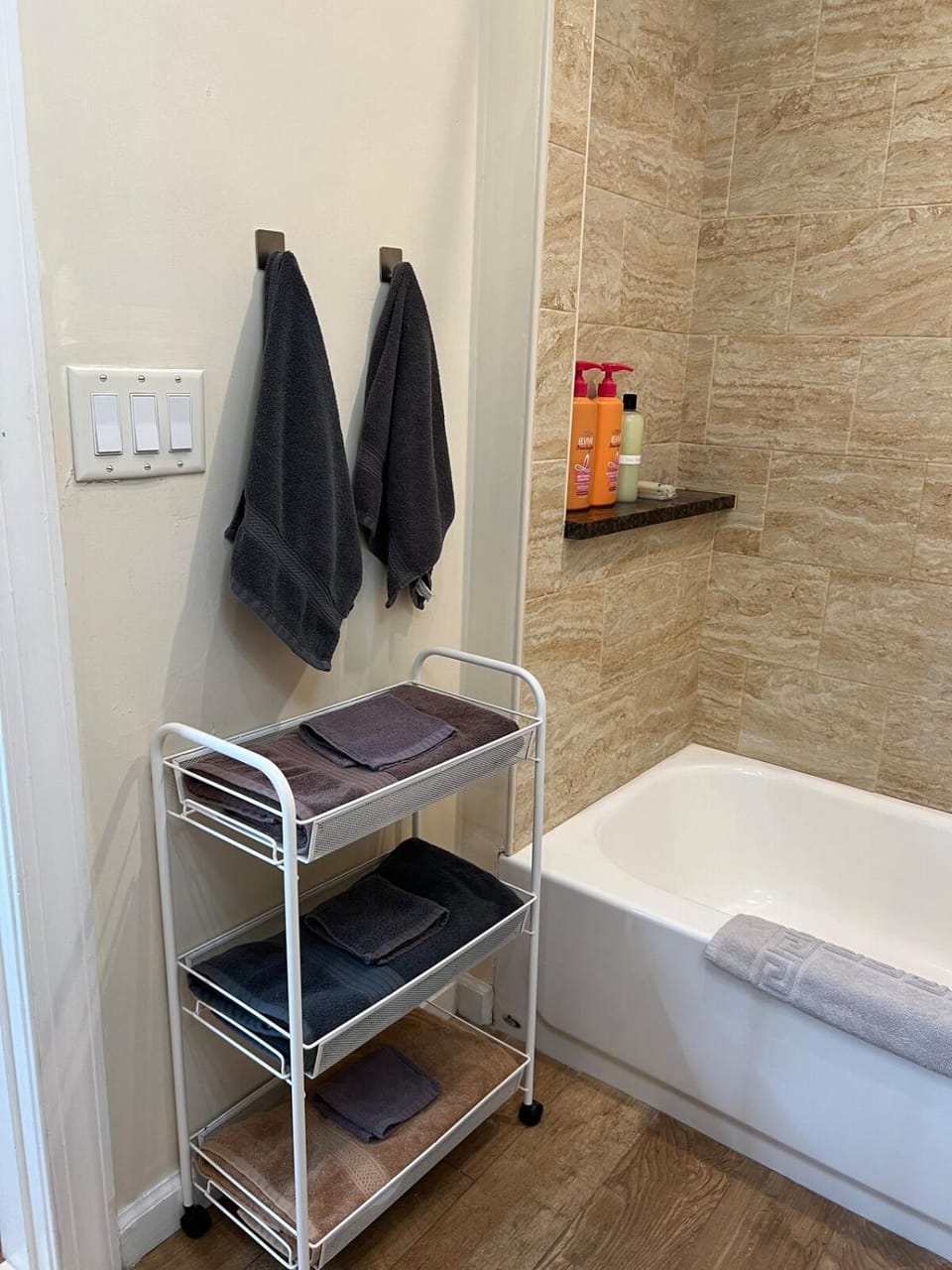 20 Minutes to Manhattan NYC - 3 BR, 2 BA Apartment Apartment in North Bergen