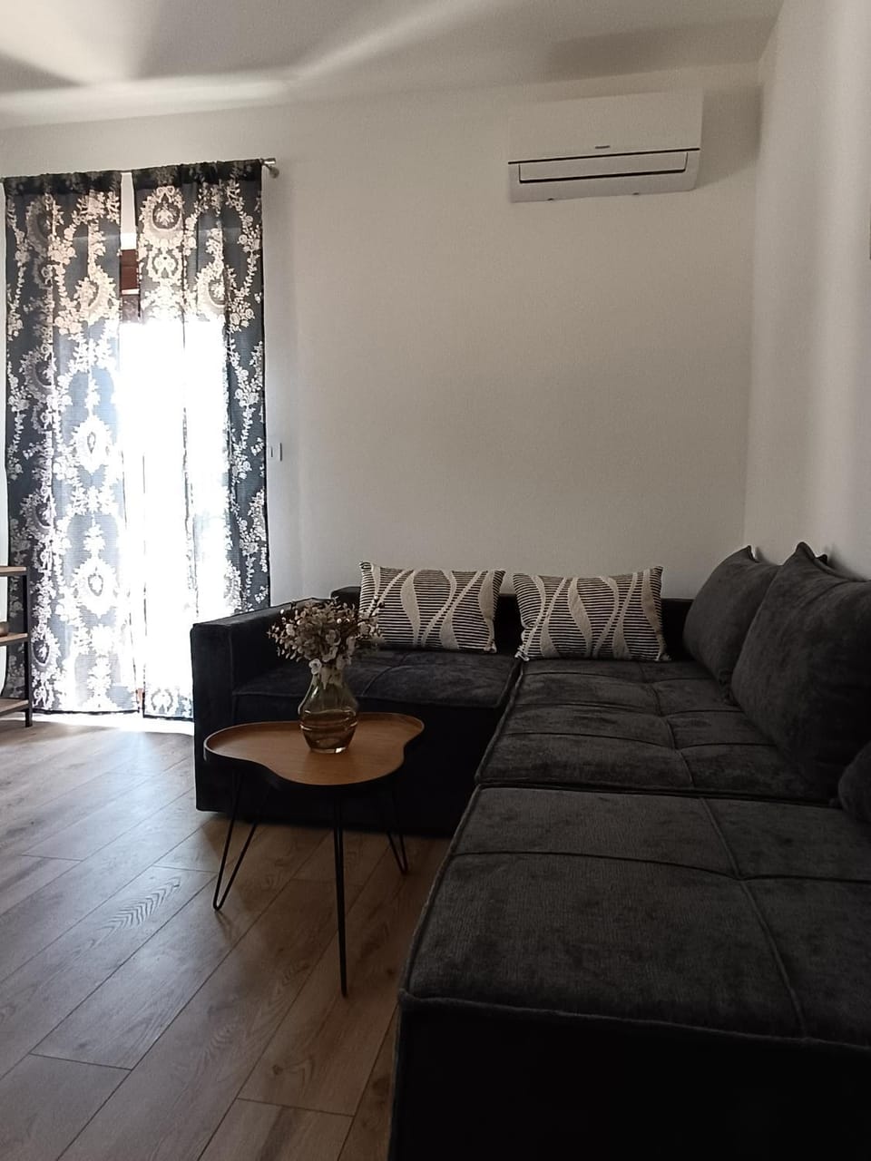 Apartment Hidden Garden Apartment in Pula