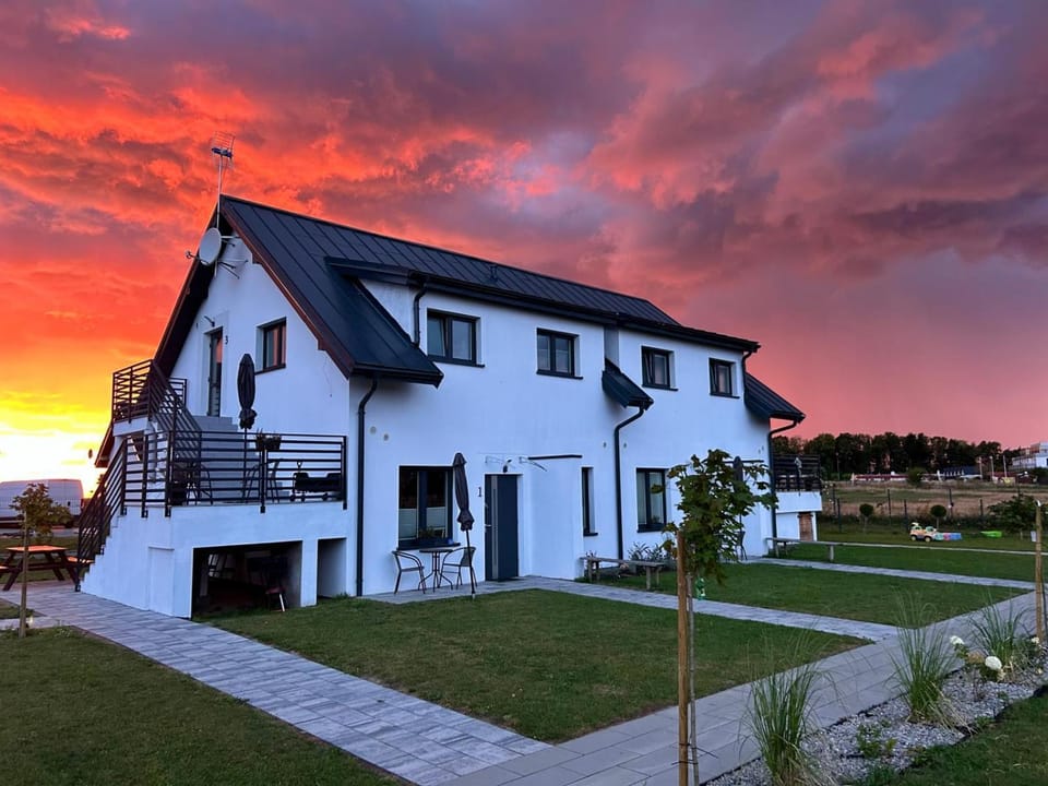 AHOJ REWAL- 450 m do plaży -Apartament na piętrze- Apartment in West Pomeranian Voivodeship, Poland