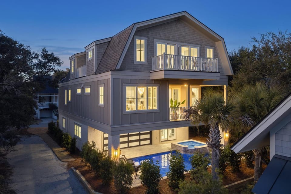 Property building, Night, Pool view, Swimming pool
