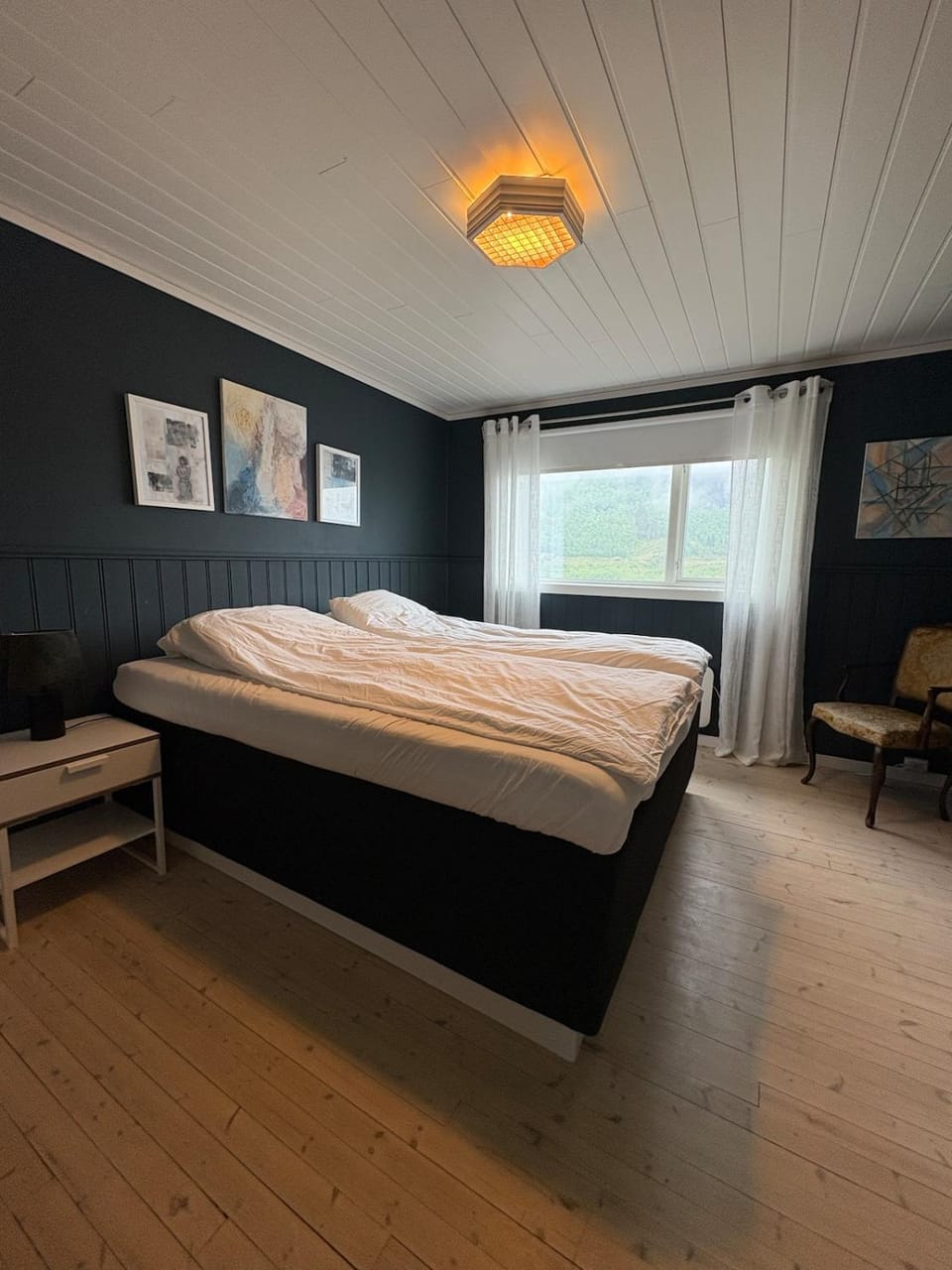 Perfectly located between fjord and mountains House in Vestland