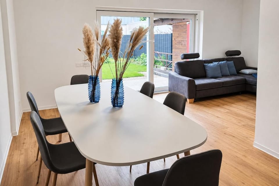Dining area, Food, Lunch, Dinner