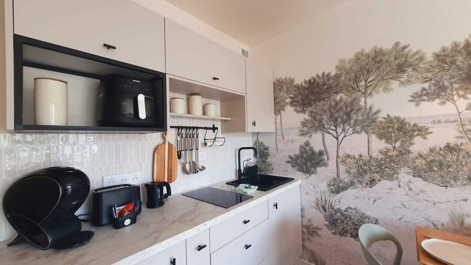 Coffee/tea facilities, Kitchen or kitchenette, toaster