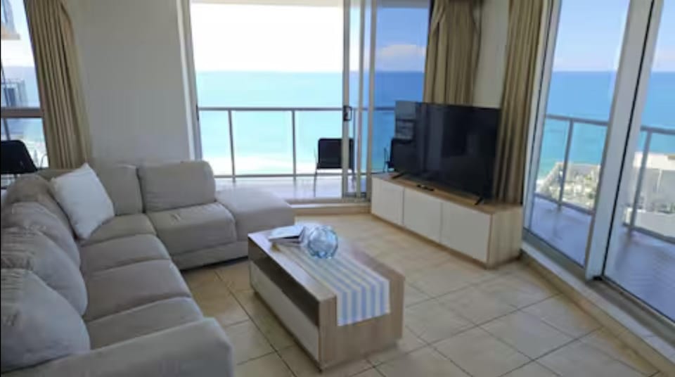 TV and multimedia, Balcony/Terrace, Living room, Seating area