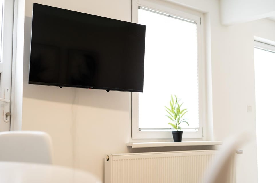 Communal lounge/ TV room, TV and multimedia, Evening entertainment