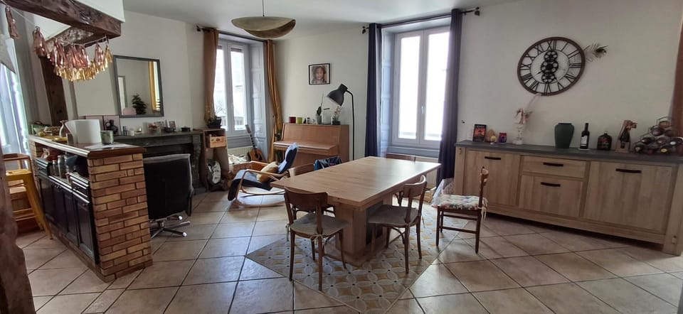 3 chambres dans maison House in Aurillac