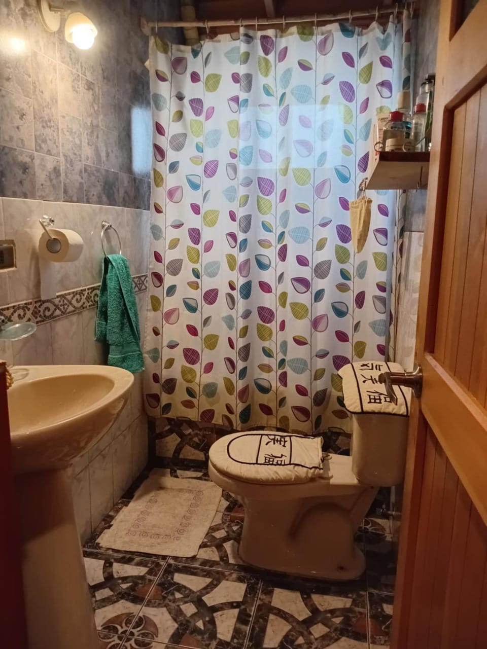 Shower, Bathroom, Bath, towels