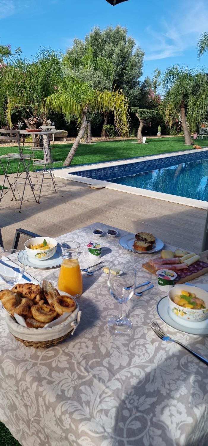 Palm Suites Algarve Bed and Breakfast in Portimao