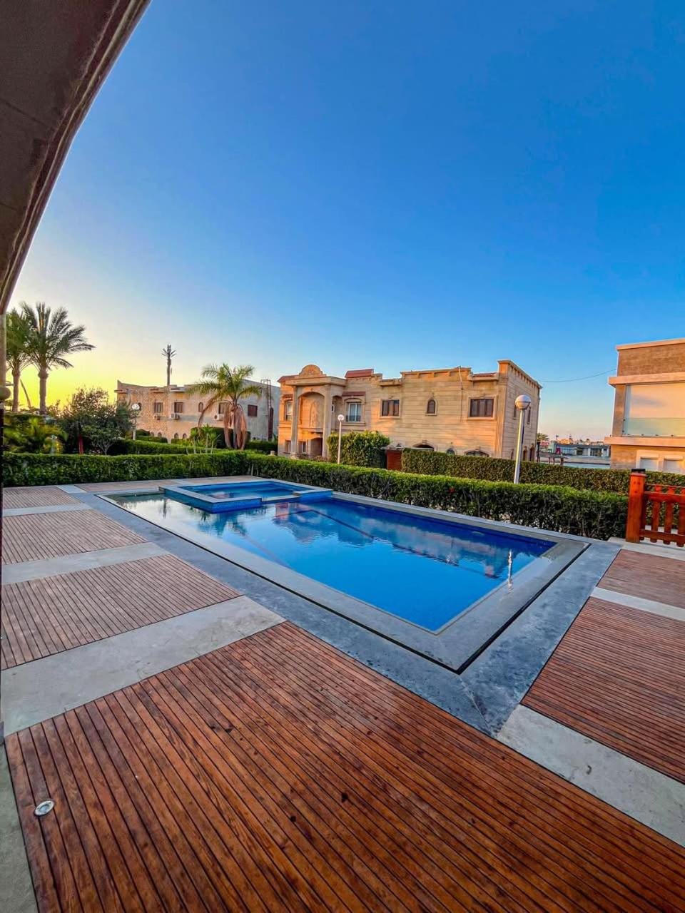 Swimming pool