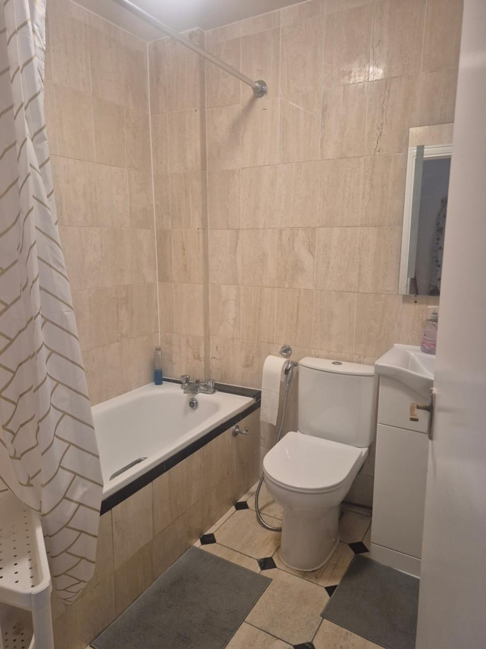 Studio flat Apartment in London Borough of Ealing