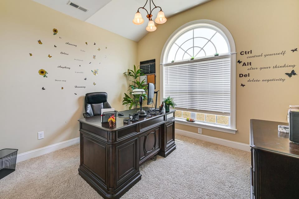6 Mi to Medical District: Spacious Winterville Gem House in Greenville