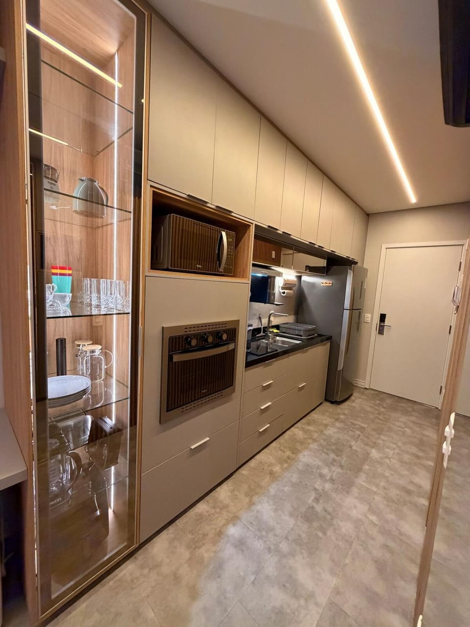 Kitchen or kitchenette, oven, stove