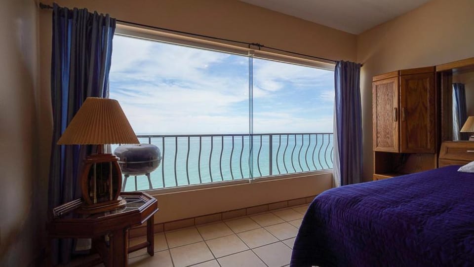 El Mirador del Golfo Beachfront 5BR 20 Guests House in San Felipe