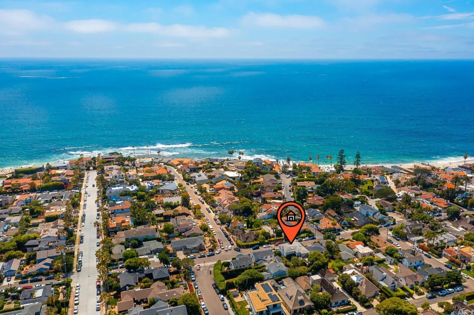 Monte Vista Tuscan Villa - Ocean Views Secret Garden & Steps to Windansea House in La Jolla