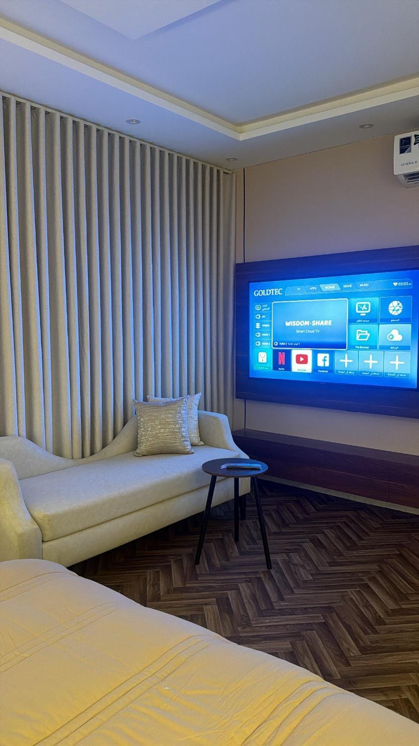 غرفة بسرير ماستر بالقرب من مطار عبدالعزيز Apartment in Jeddah