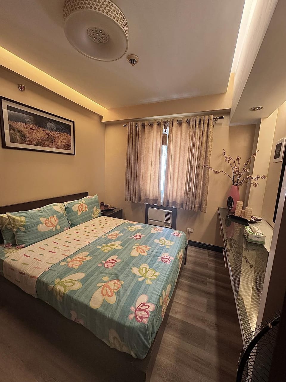 EYB Homestay Bed and Breakfast in Pasay