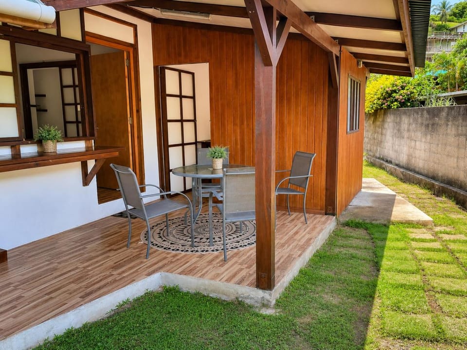 Patio, Dining area