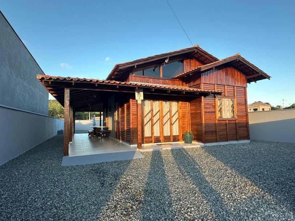 Casa com piscina House in São Francisco do Sul