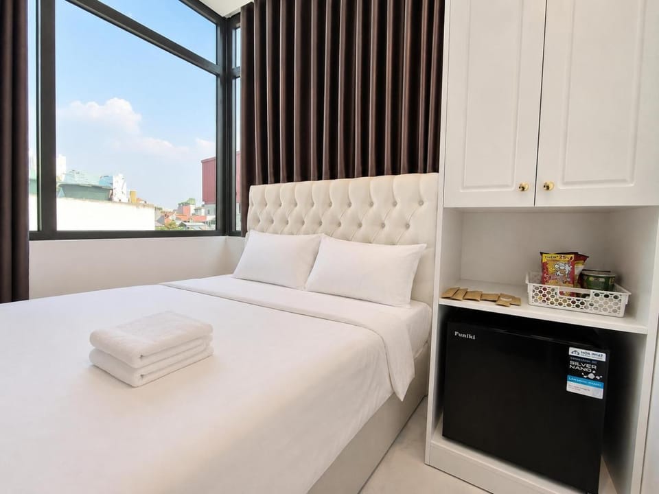 Bed, Kitchen or kitchenette, Photo of the whole room, Bedroom