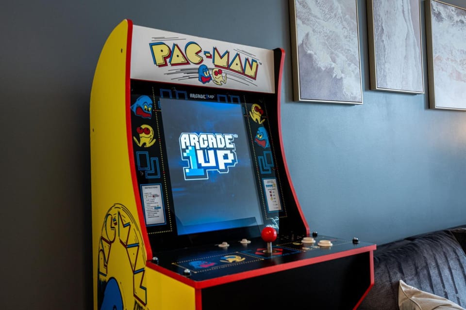 Manchester City Retreat Arcade Sleeps 4 Apartment in Salford