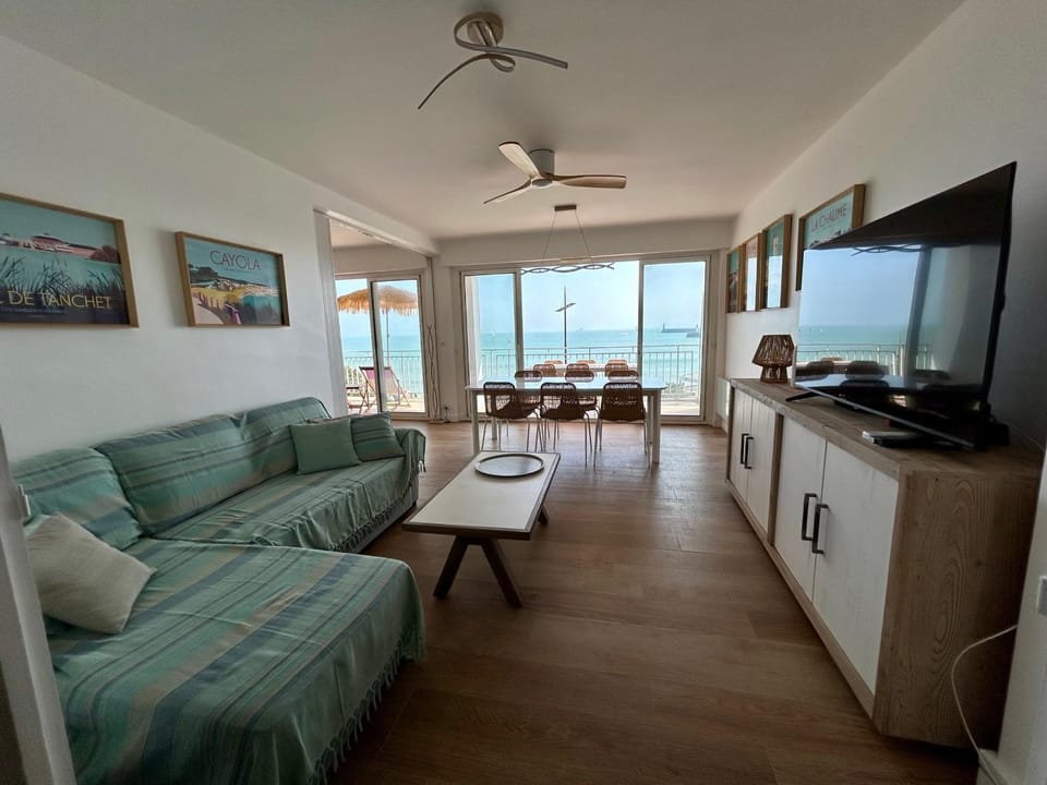 Superbe appartement face mer - 5 pers. Apartment in Les Sables-d'Olonne