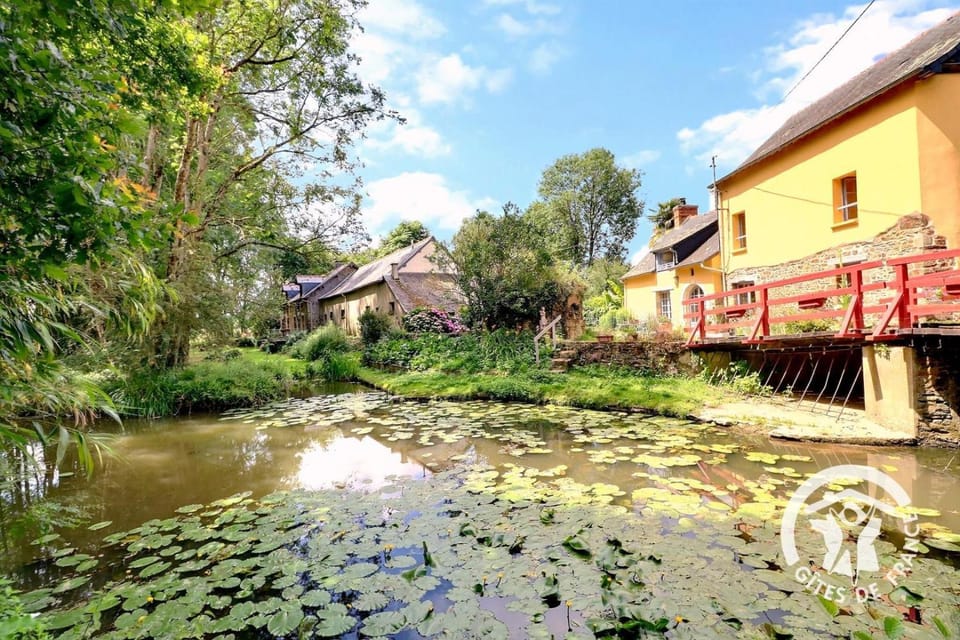 Le moulin de blochet Bed and Breakfast in Brittany