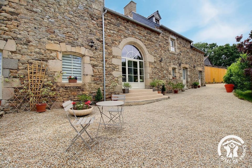 L'arche de la moinerie Bed and Breakfast in Brittany