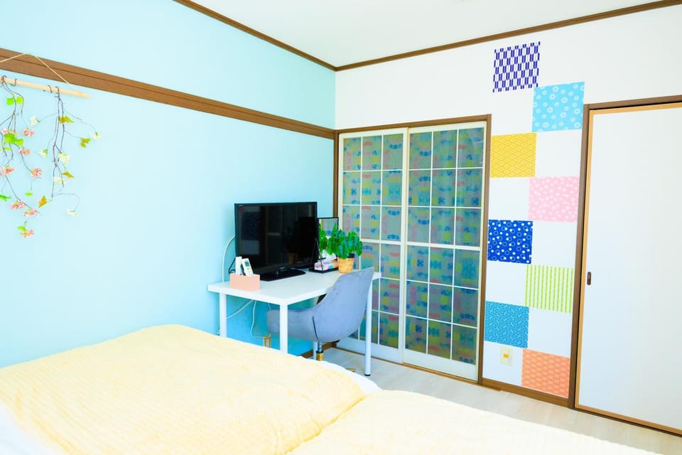 Communal lounge/ TV room, Bed, TV and multimedia, Bedroom