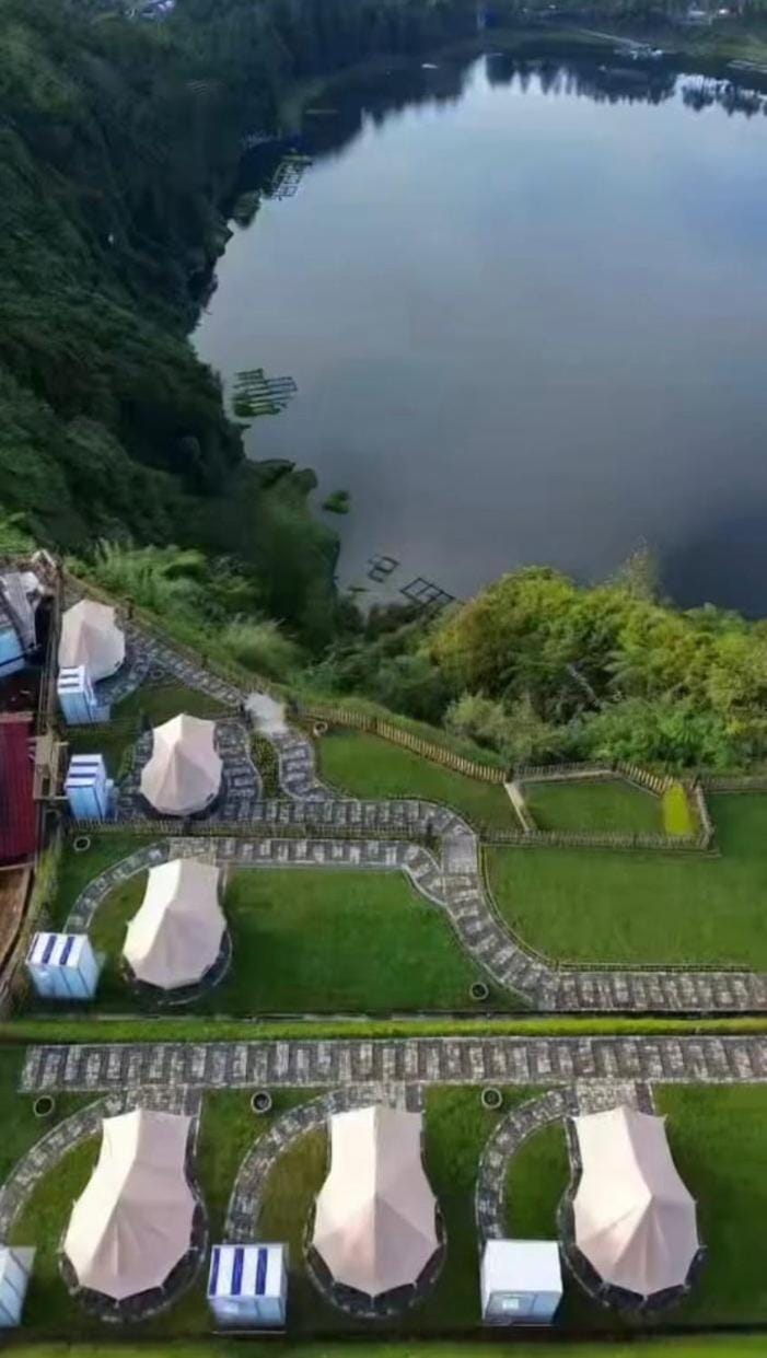 Telaga Menjer Glamping 2 Luxury tent in Indonesia