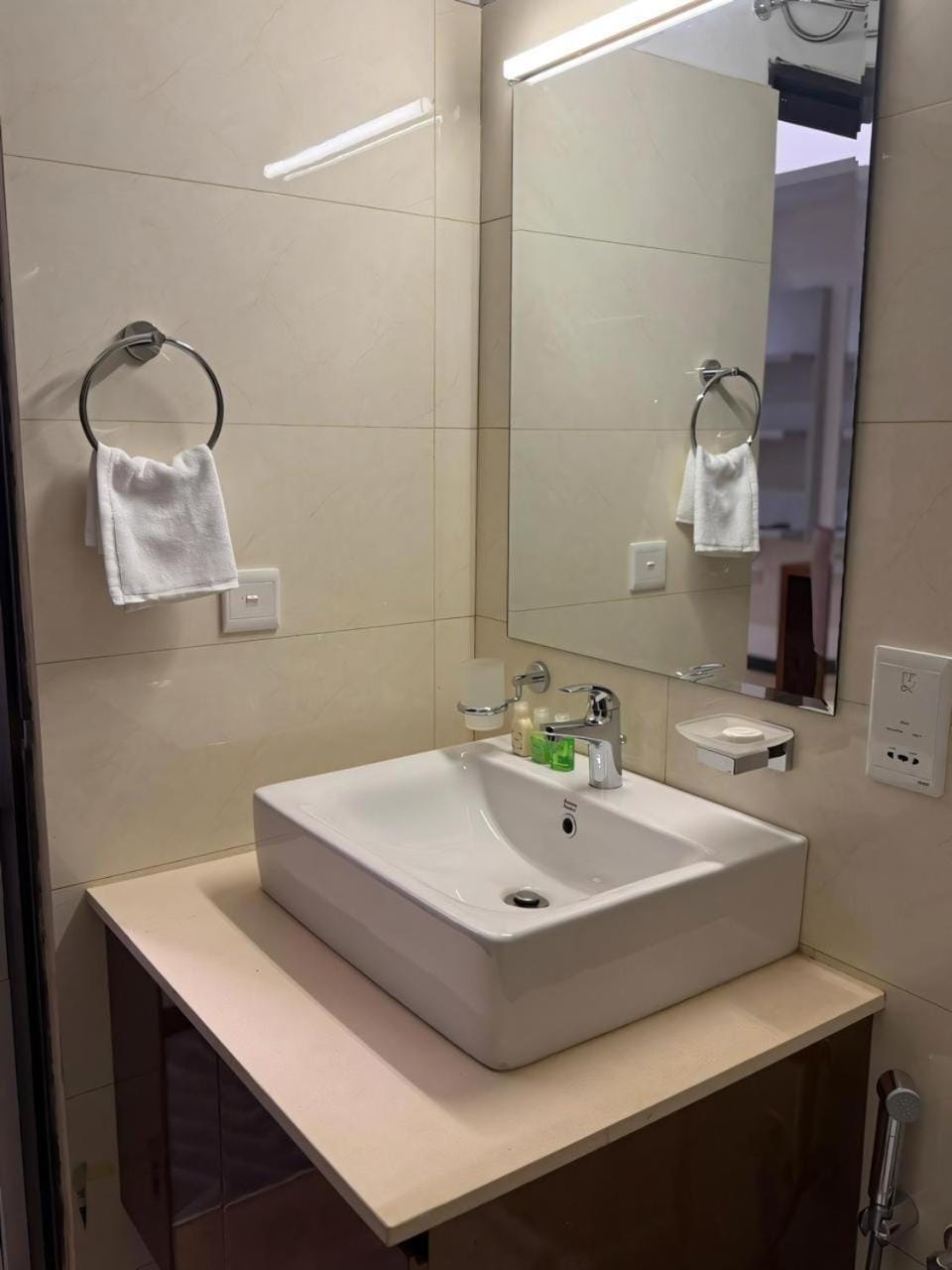 Ocean Breeze Residencies Apartment in Negombo