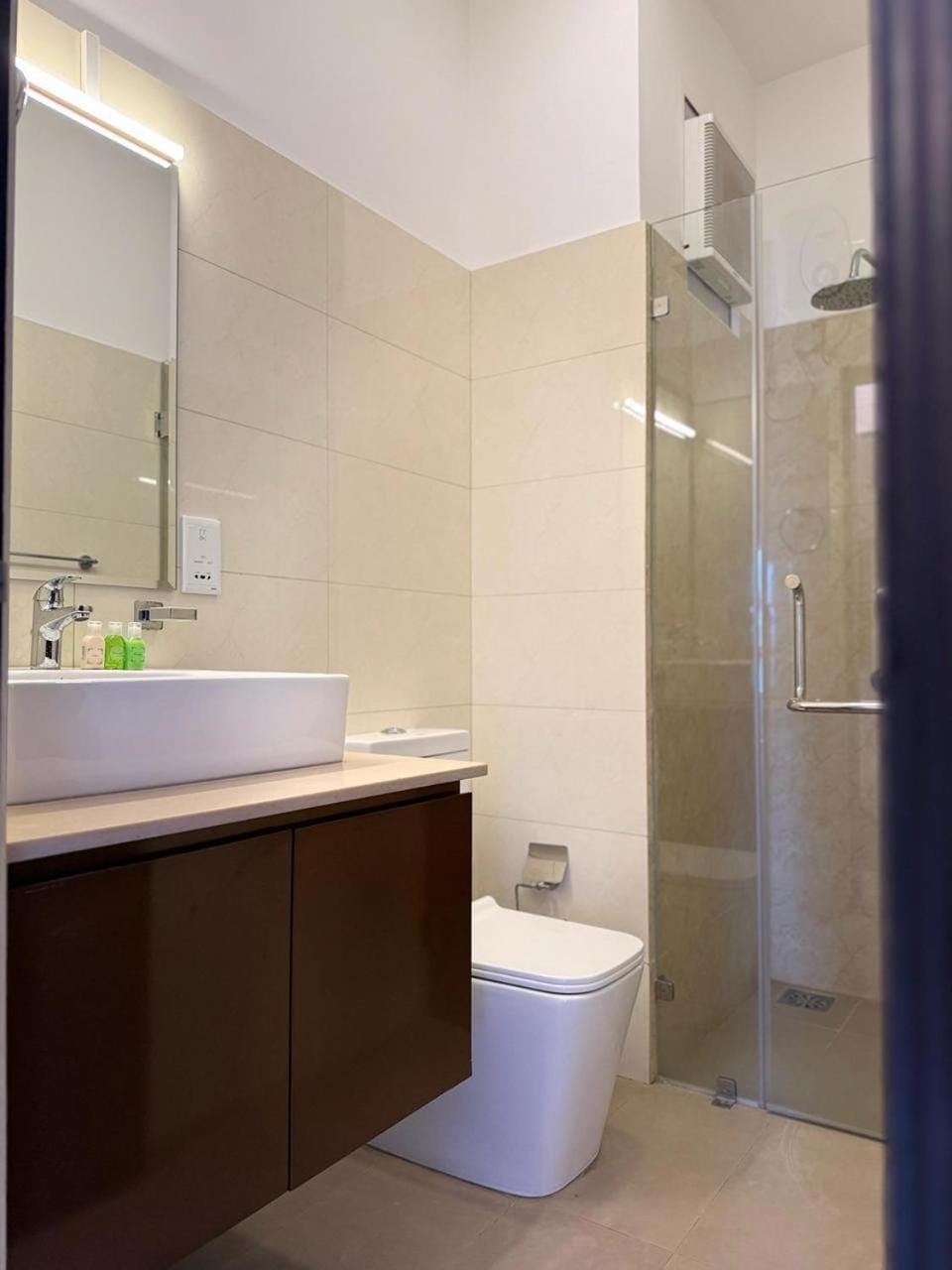 Ocean Breeze Residencies Apartment in Negombo