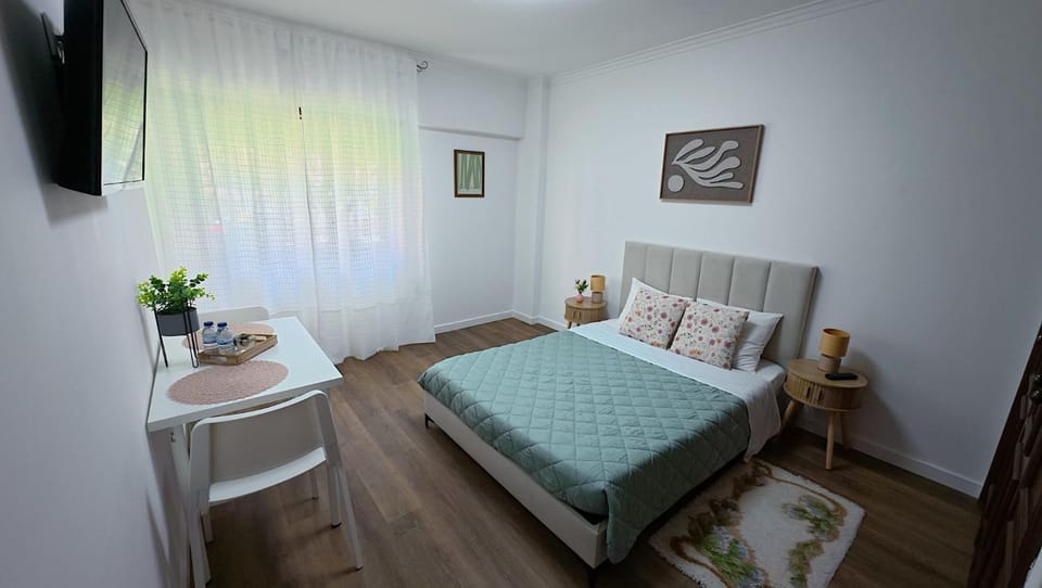 Comfort Rooms Near Lisbon Airport - Carlotta Living Apartment in Lisbon