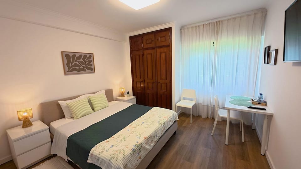 Comfort Rooms Near Lisbon Airport - Carlotta Living Apartment in Lisbon