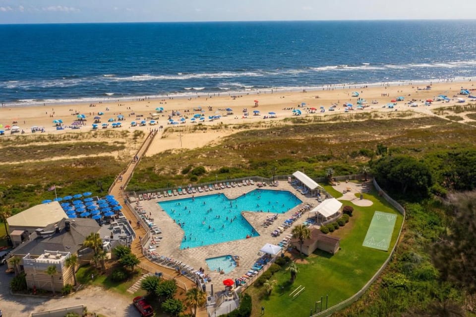 Oceanfront Villa Pool Beachfront Living Apartment in Hilton Head Island