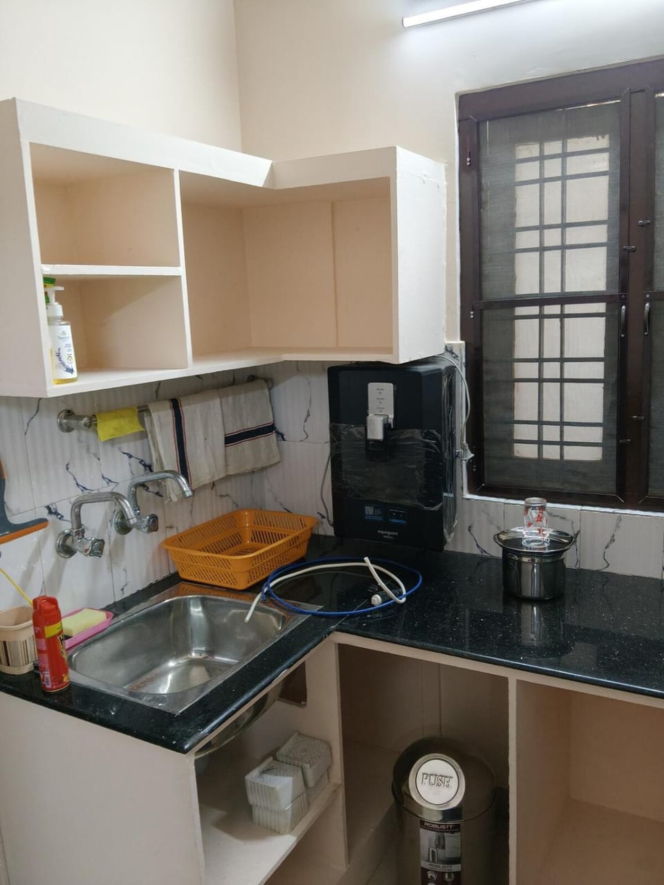 Kitchen or kitchenette, kitchen