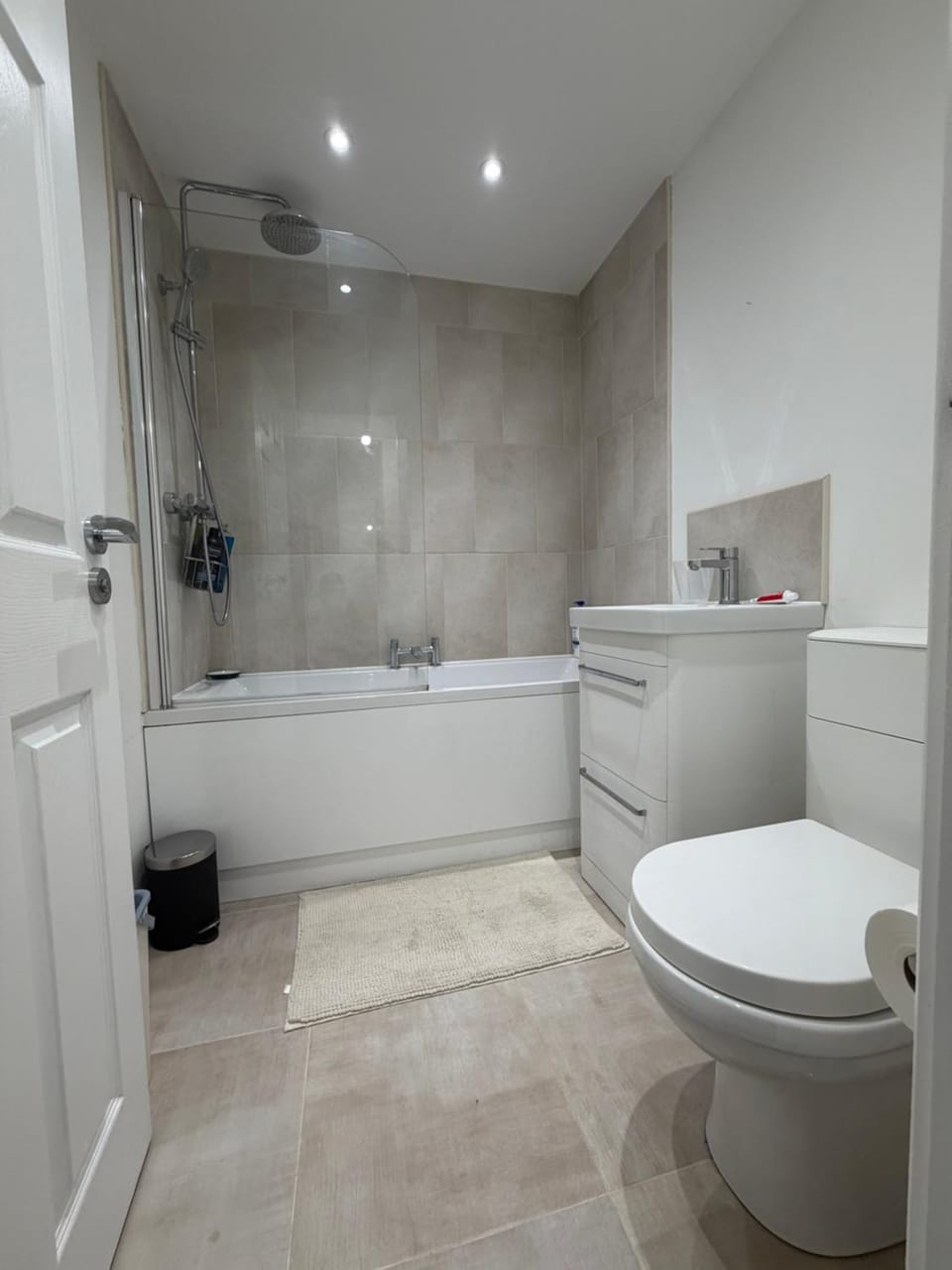 Cozy 2-BDR Maisonette Apartment in Wolverhampton