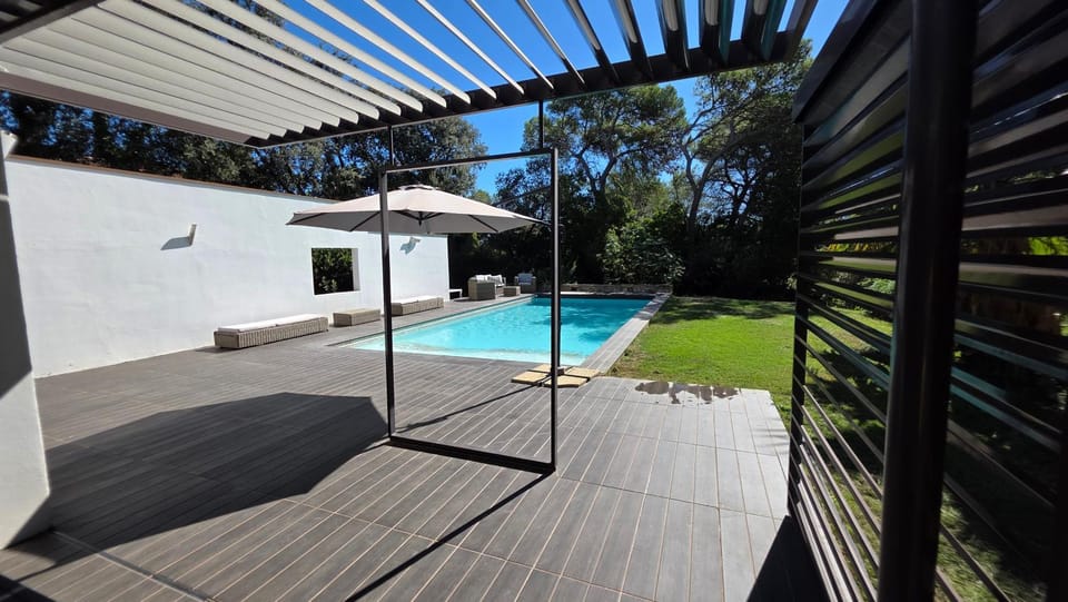villa d'engance et ses dépendances Villa in Nimes