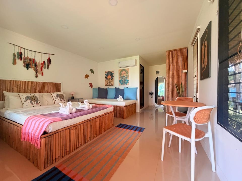Phangan Chalet Bungalows Hotel in Ko Pha-ngan Sub-district