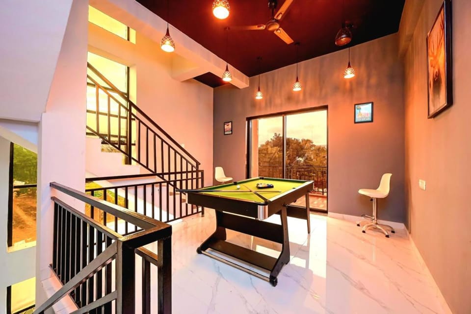 II EMPYREAN STAYS II SU CASA VILLA II 4BHK II AC II PRIVATE POOL Il Villa in Maharashtra