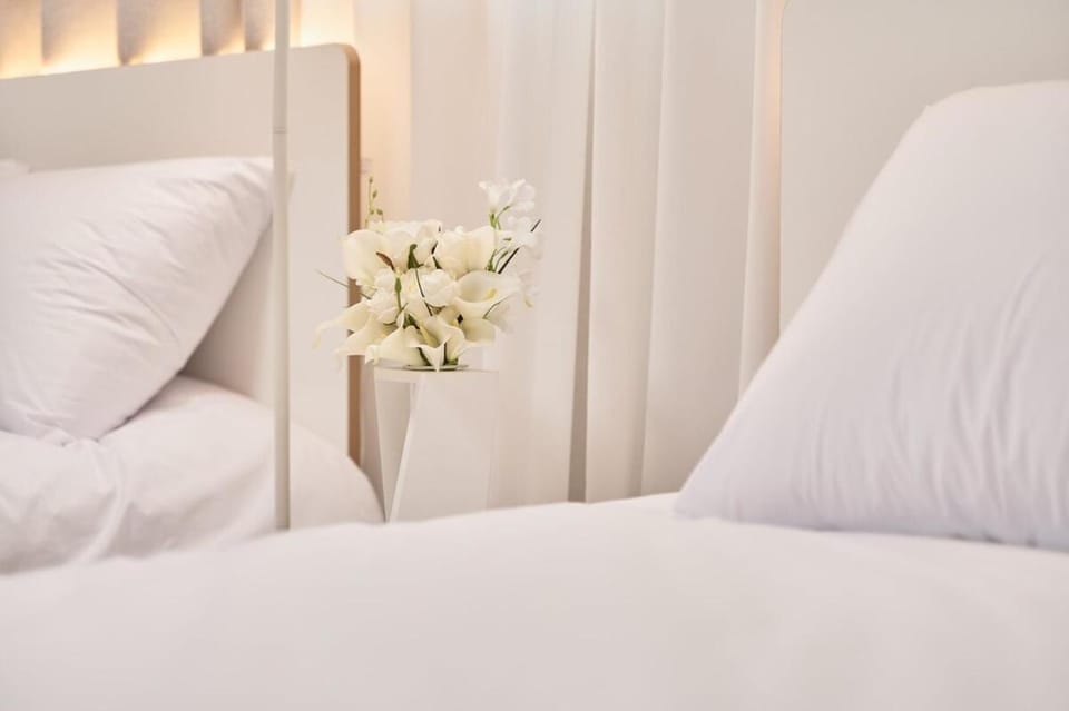 Line 2 , Direct access to Seongsu, Jamsil, Hongdae, DDP , 2-story accommodation for 6 people , Hotel bedding , KSPO, Lotte World Apartment in Seoul