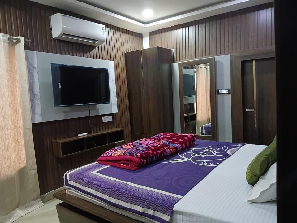 Alakhnanda guest house Bed and Breakfast in Varanasi