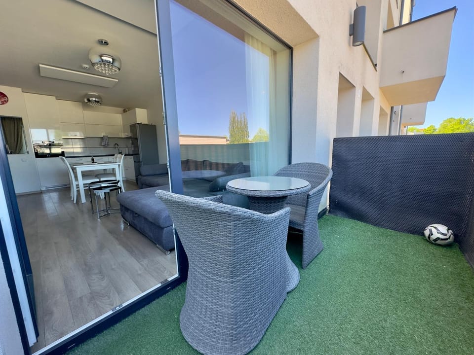 Balcony/Terrace, Living room